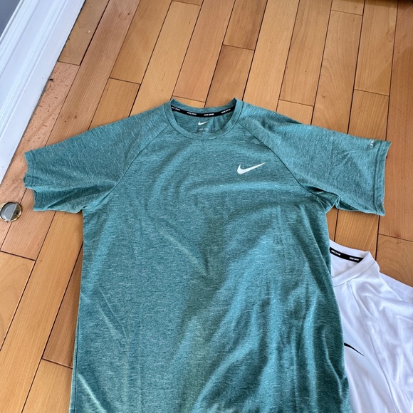 Nike Dri-FIT Tshirts - Picture 2 of 7